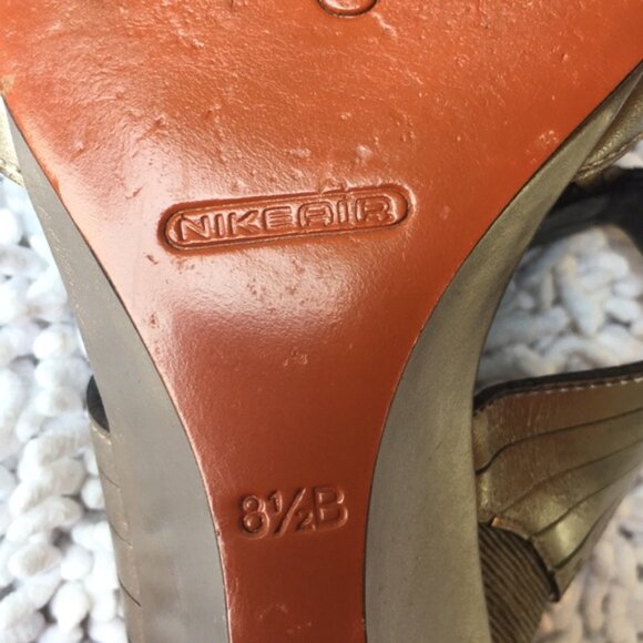 Cole Haan Shoe Gold Leather Slip On Woven Detail Peep Toe Wedges - Picture 6 of 6